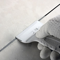 Шпатель двухсторонний резиновый 80 мм DECOR