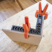 Угольник столярный 200*200 мм MOTIVE (110105)