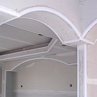 Уголок арочный перфорированный ПВХ, 3 м