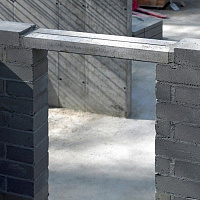 Перемычка железобетонная 12 х 9 см х 129 см