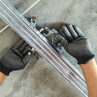 Соединитель одноуровневый ''краб'' (0.6 мм) для CD-профиля