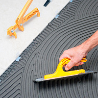 Клей для плитки усиленной фиксации Lux Plus, 5 кг