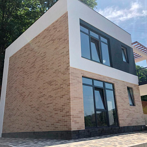 Декоративное покрытие АМК, цвет 100 (песочный), имитация кирпича, 9 м2