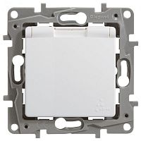 Розетка Legrand ETIKA с крышкой, белый