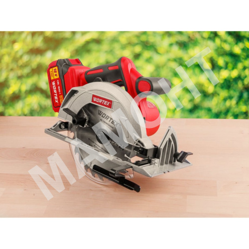 Аккумуляторная циркулярная пила WORTEX CCS 1819-1 в чемодане