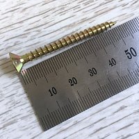 Шуруп универсальный желтый 5.0 х 50 мм МАМОНТ (150 шт.)