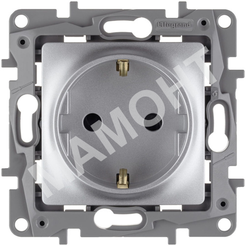 Розетка Legrand ETIKA с заземлением со шторками, алюминий