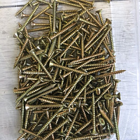 Шуруп универсальный желтый 4.0 х 40 мм МАМОНТ (250 шт.)